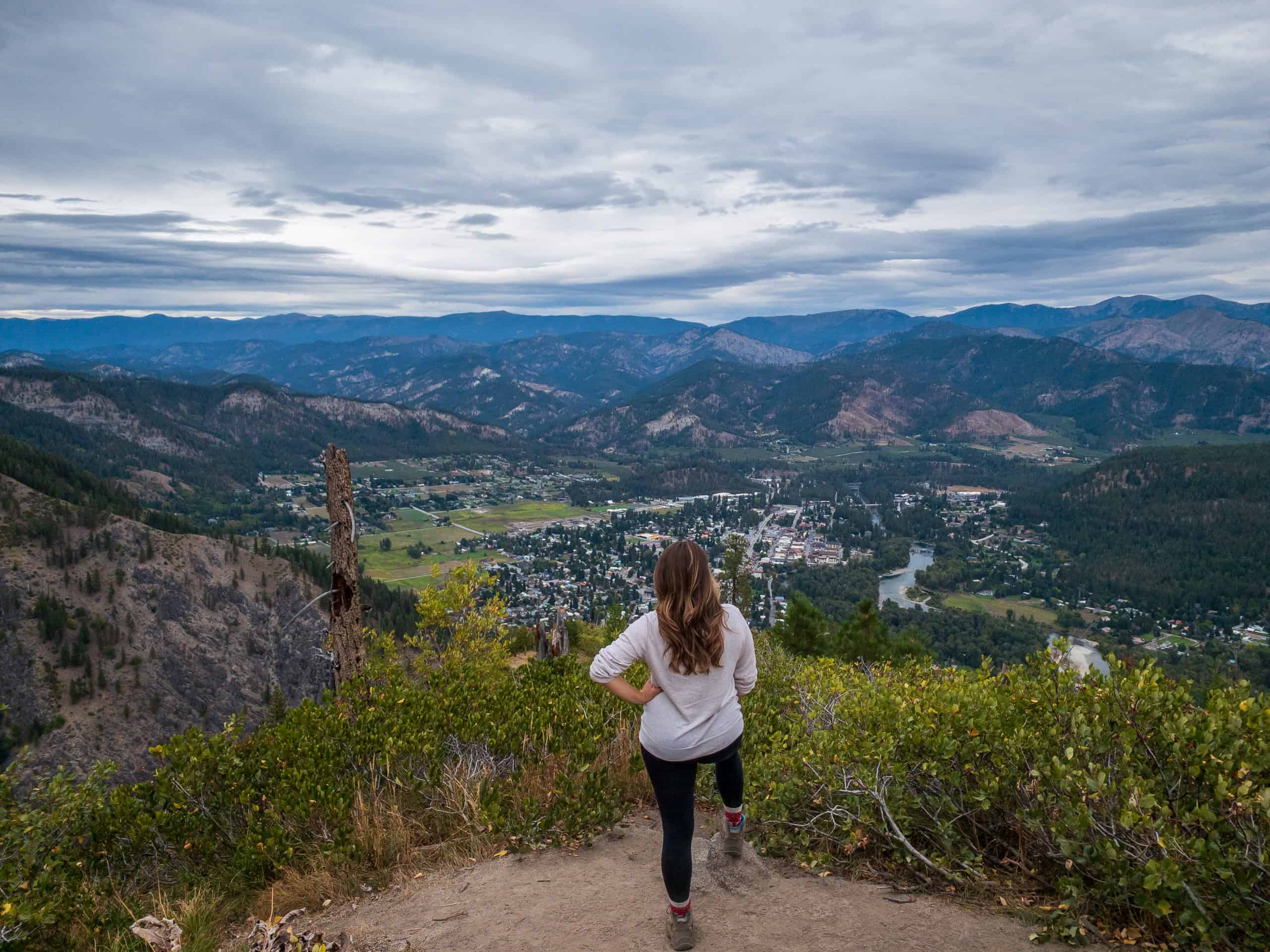 Cindy Scott hiking the Icicle Ridge Trail, a thing to do in Leavenworth