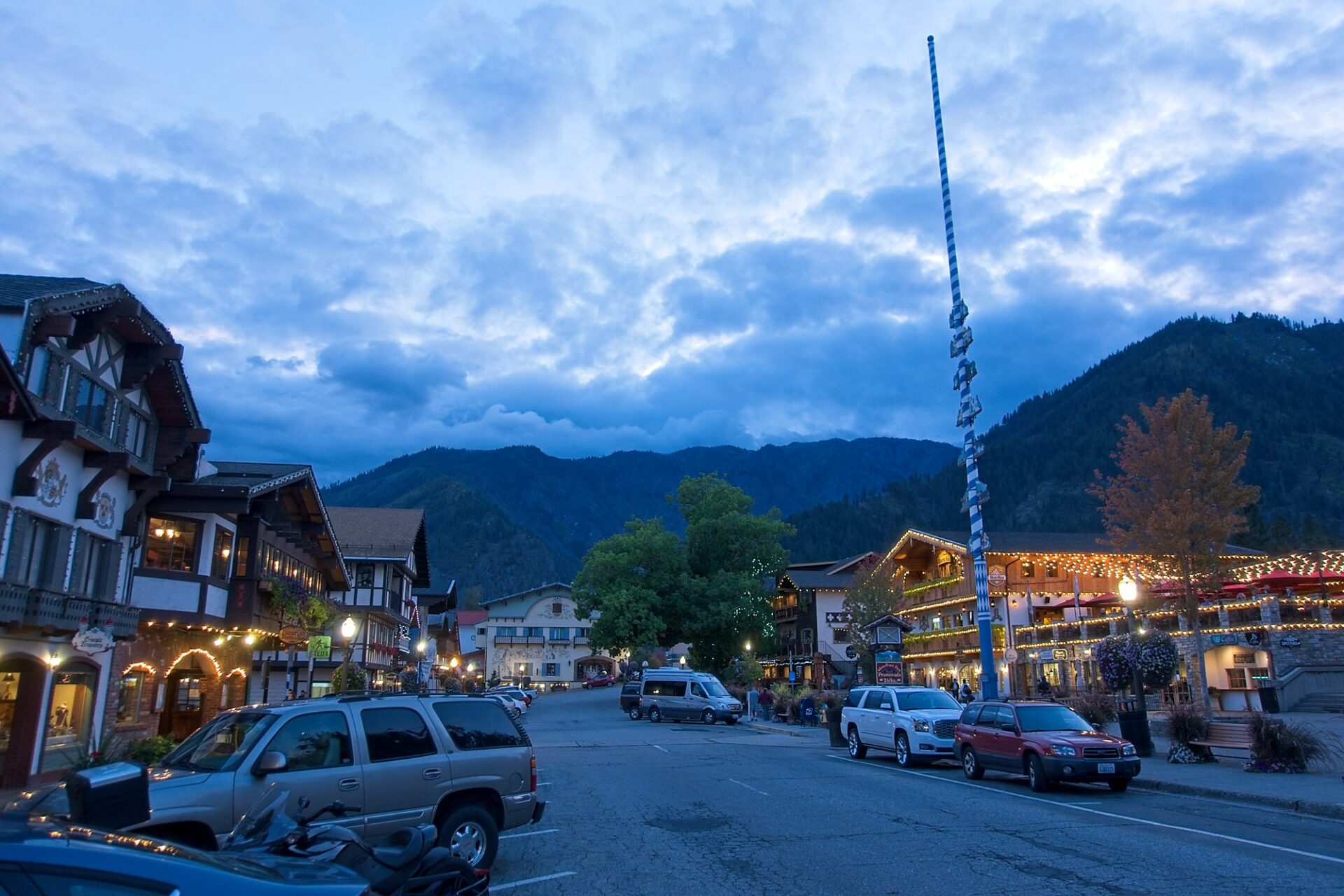 Downtown Leavenworth in the evening