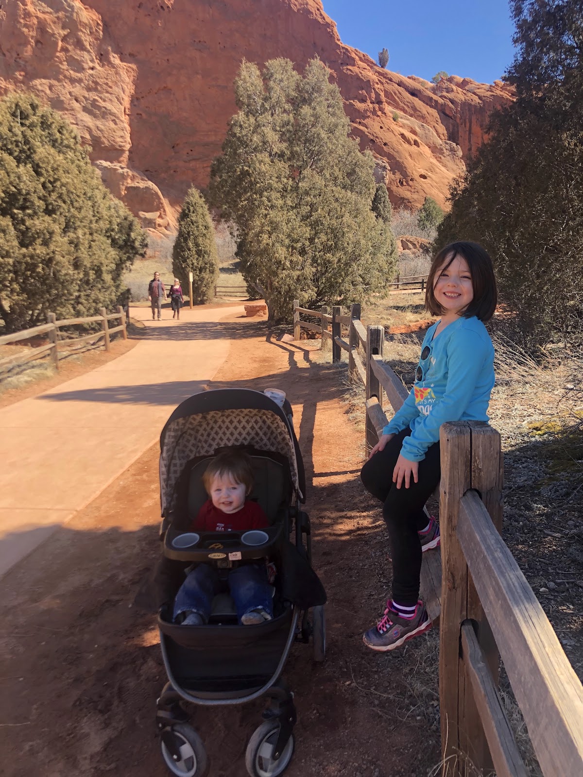 Kids at Garden of the Gods on Family Vacation