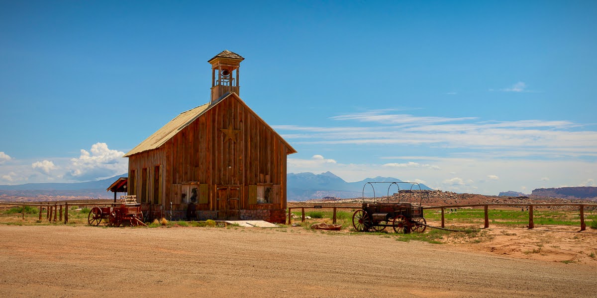 A historic barn on the way into Capitol Reef National Park.